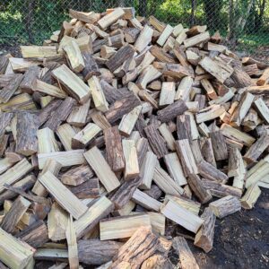 Száraz hasított akácfa